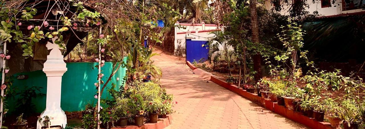 Stan-Inn, North Goa, Vagator, With Strong Wifi,Free Private Parking & Kitchen, Can Cook Where You Stay Eksteriør bilde