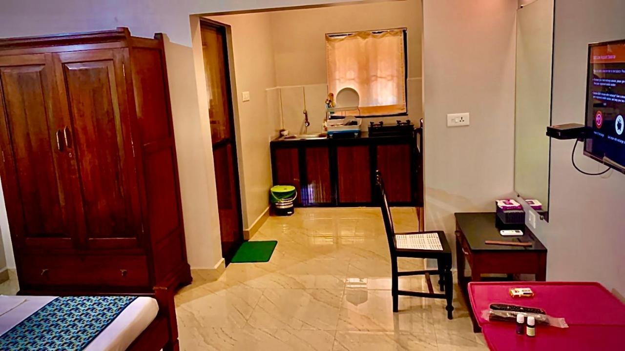 Stan-Inn, North Goa, Vagator, With Strong Wifi,Free Private Parking & Kitchen, Can Cook Where You Stay Eksteriør bilde