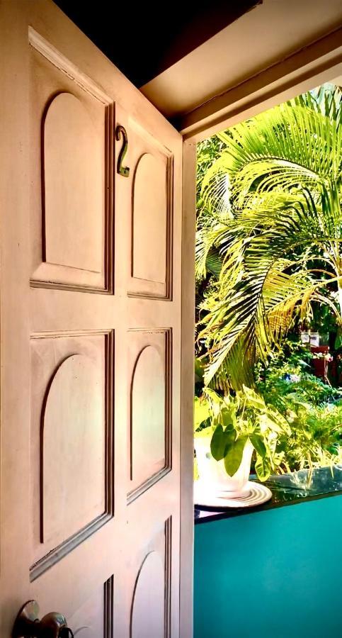 Stan-Inn, North Goa, Vagator, With Strong Wifi,Free Private Parking & Kitchen, Can Cook Where You Stay Eksteriør bilde